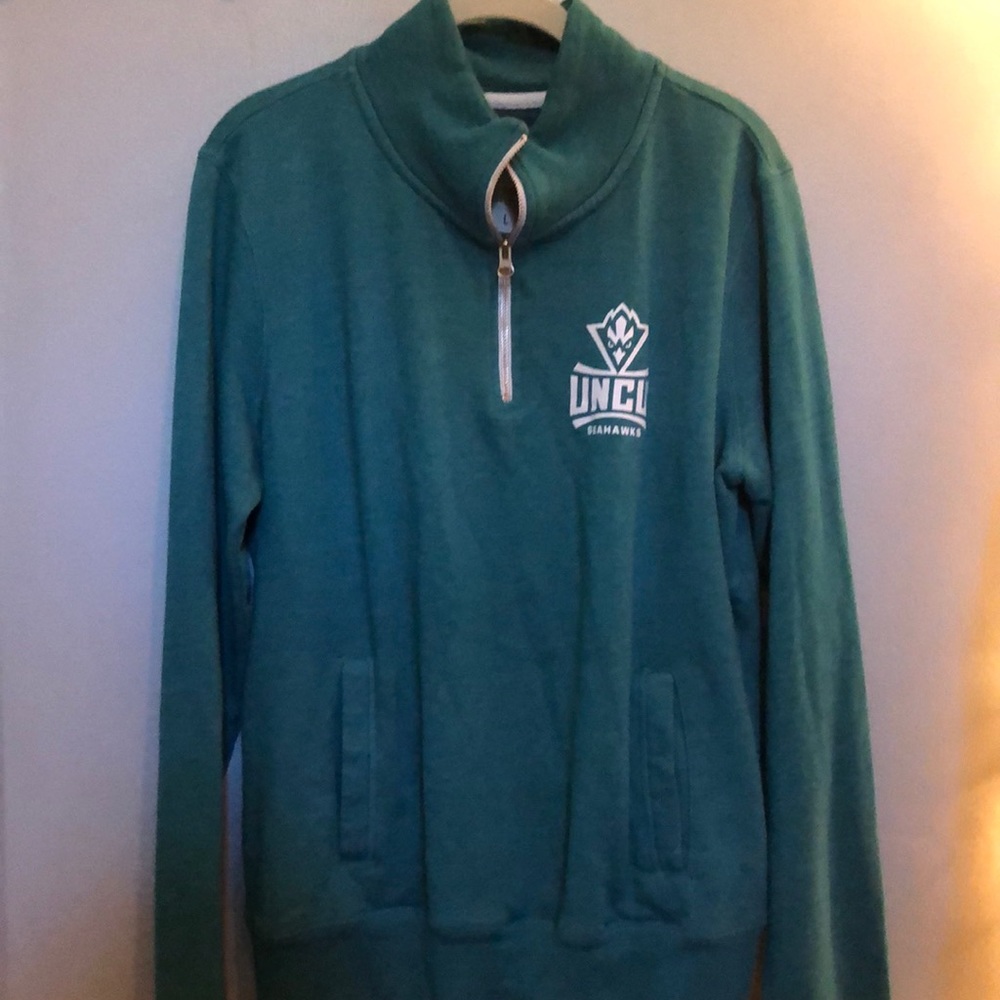 UNCW Pullover